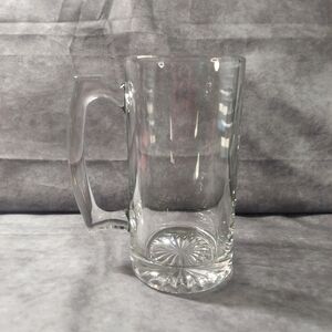 Anchor Hocking Glass Beer Stein 25oz Heavy Duty Beer Mug Sunburst Base 6.75”